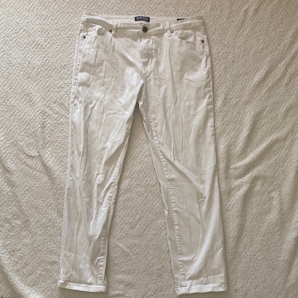 Buffalo David Bitton women’s size 8 Mid-rise white skinny jeans